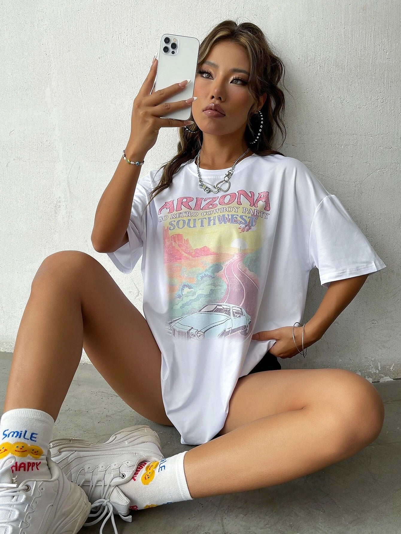 SHEIN EZwear Camiseta con gráfico de automóvil y letra