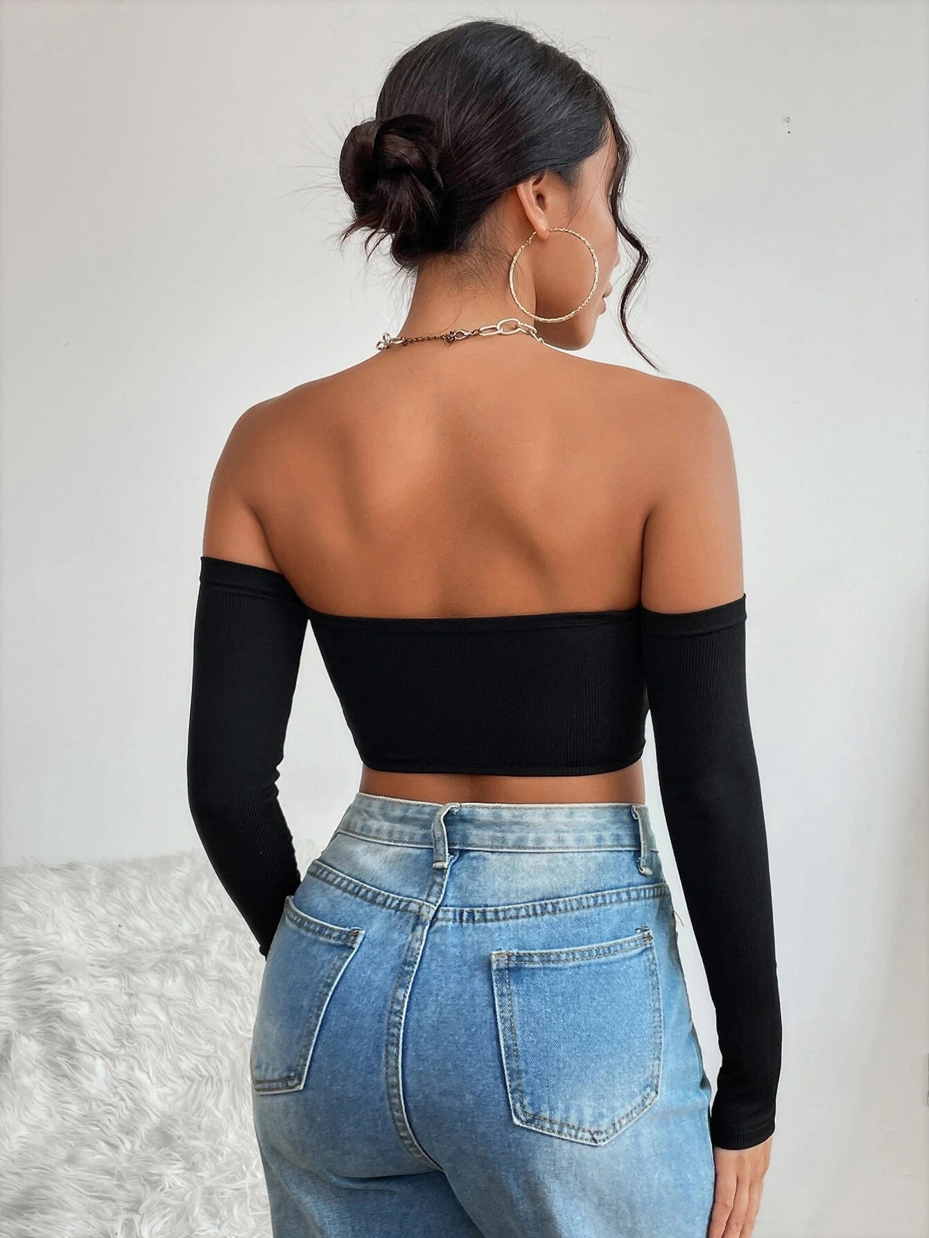 SHEIN PETITE Top Corto Sólido Con Hombros Descubiertos