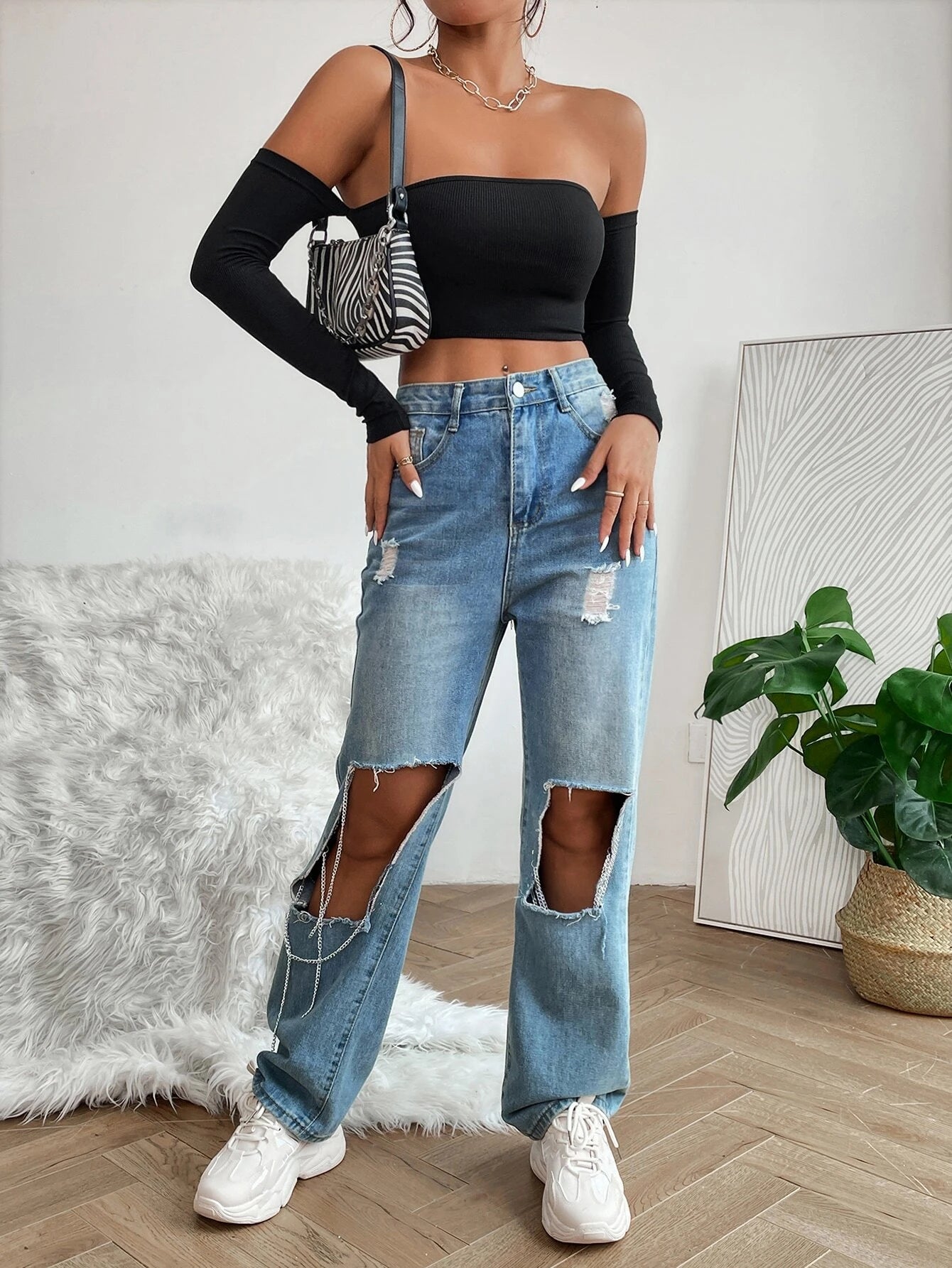 SHEIN PETITE Top Corto Sólido Con Hombros Descubiertos