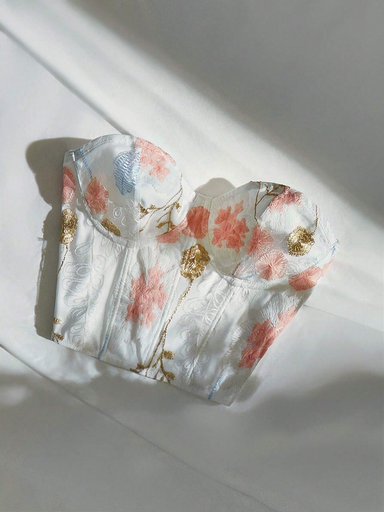 SHEIN - Privé Top de encaje bordado floral