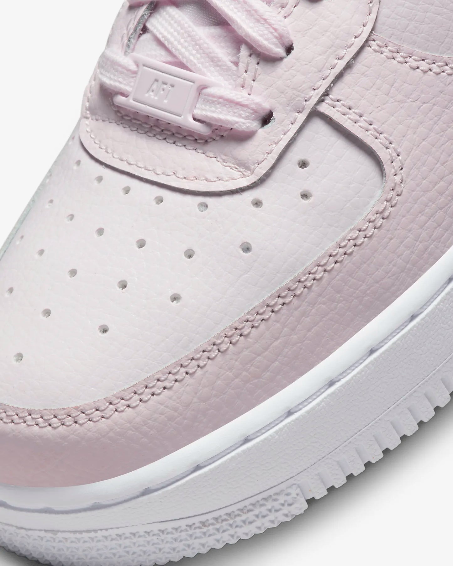Nike Air Force 1 '07