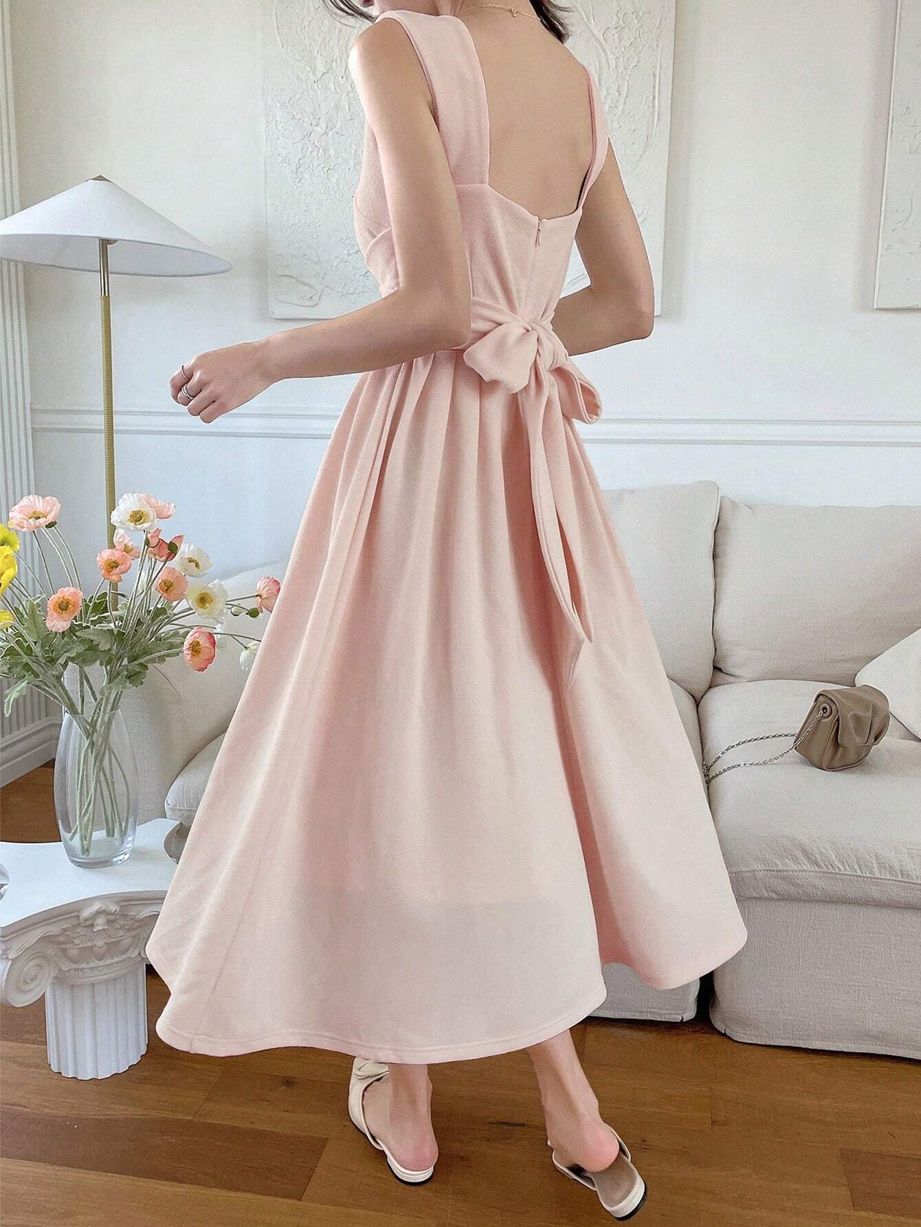 SHEIN - Vestido De Verano Elegante Y Versátil De Satén Con Lazo / MUJER