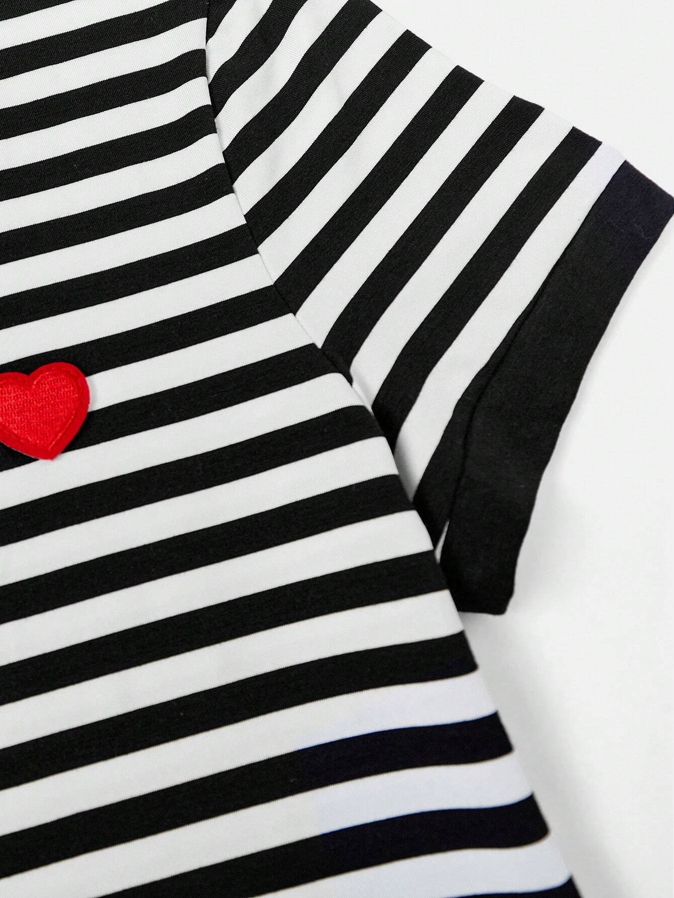 SHEIN- Camiseta crop con estampado de rayas con bordado de corazón/ MUJER