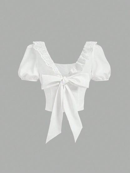 SHEIN - MOD Camisa cuadrada con cuello en V romántico