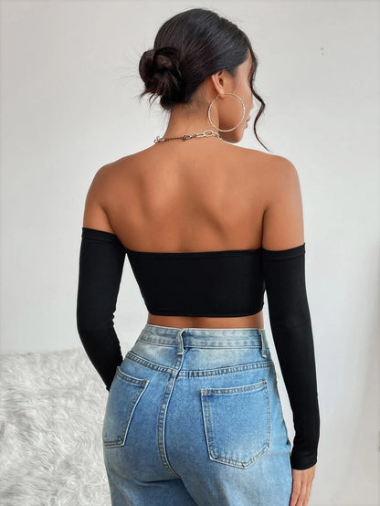 SHEIN PETITE Top Corto Sólido Con Hombros Descubiertos
