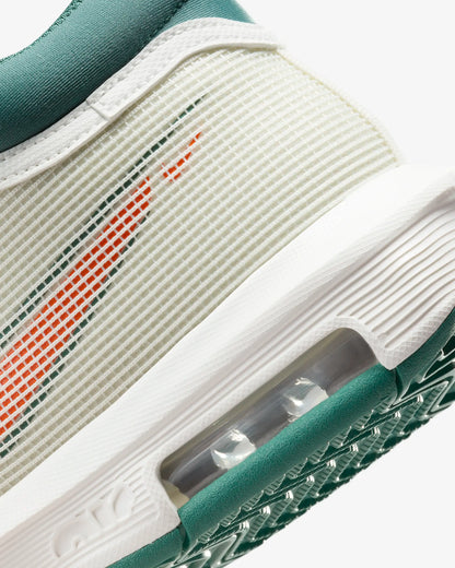 LeBron Witness 8